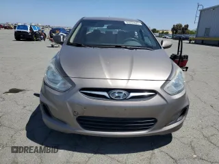 2012 Hyundai Accent GLS z VIN KMHCT4AE3CU197339, wystawiony jako Copart lot #55993685 z przebiegiem 218 401 mil mil oraz Szkody całkowita. Historia ofert i sprzedaży dostępna na DreamBid. Obrazek 5.