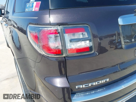2015 GMC Acadia Denali with VIN 1GKKRTKD4FJ251708, listed as a IAAI auction lot 41803018 with 176,756 mi miles. Bid and sale history available at carsss.com. Image 20.