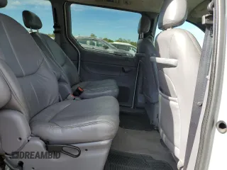 2000 Dodge Caravan SE with VIN 1B4GP44L8YB797844, listed as a Copart auction lot 72460724 with 184,841 mi miles and Salvage Title. Bid and sale history available at carsss.com. Image 11.