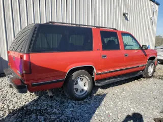 1997 Chevrolet Suburban with VIN 1GNEC16R3VJ444006, listed as a Copart auction lot 83015934 with 355,854 mi miles and Salvage Title. Bid and sale history available at carsss.com. Image 3.