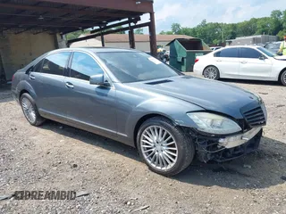 2010 Mercedes-Benz S 400 z VIN WDDNG9FB9AA302399, wystawiony jako IAAI lot #42665175 z przebiegiem 116 169 mil mil oraz . Historia ofert i sprzedaży dostępna na DreamBid. Obrazek 1.