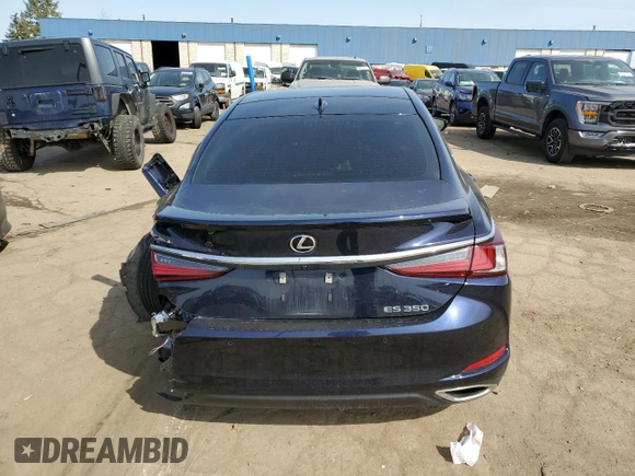 2022 Lexus ES 350 z VIN 58ADZ1B17NU126248, wystawiony jako Copart lot #48802365 z przebiegiem 24 910 mil mil oraz Szkoda całkowita • Salvage title. Historia ofert i sprzedaży dostępna na DreamBid. Obrazek 6.