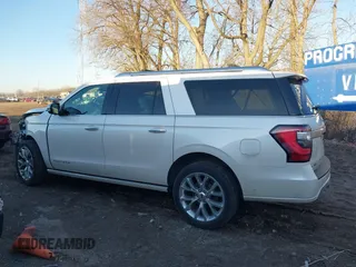 2018 Ford Expedition Max Platinum z VIN 1FMJK1MT3JEA09672, wystawiony jako IAAI lot #41747148 z przebiegiem 126 149 mil mil oraz . Historia ofert i sprzedaży dostępna na DreamBid. Obrazek 14.