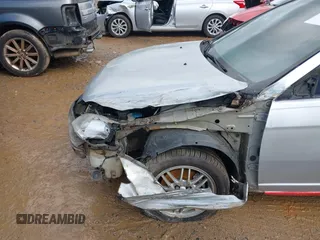 2005 Honda Civic VP z VIN 1HGEM21185L077834, wystawiony jako IAAI lot #41968090 z przebiegiem 264 305 mil mil oraz . Historia ofert i sprzedaży dostępna na DreamBid. Obrazek 6.