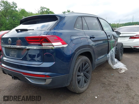 2022 Volkswagen Atlas SE с VIN 1V2JE2CA4NC205458, выставлен на аукционе IAAI как лот 42176005 с пробегом 125 429 миль миль и . История ставок и продаж доступна на DreamBid. Изображение 4.
