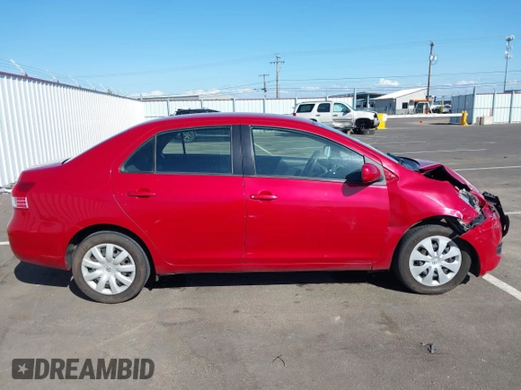 2008 Toyota Yaris z VIN JTDBT903784012634, wystawiony jako IAAI lot #42095324 z przebiegiem 136 691 mil mil oraz . Historia ofert i sprzedaży dostępna na DreamBid. Obrazek 13.