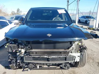 2025 Rivian R1S Adventure z VIN 7PDSGBBA4SN047584, wystawiony jako IAAI lot #41372645 z przebiegiem 501 mil mil oraz . Historia ofert i sprzedaży dostępna na DreamBid. Obrazek 13.
