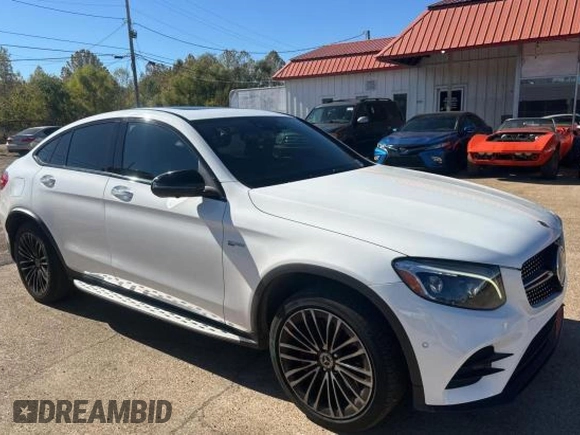 2019 Mercedes-Benz GLC with VIN WDC0J6EB1KF532622, listed as a Copart auction lot 82469304 with 56,211 mi miles and Clean Title. Bid and sale history available at carsss.com. Image 1.