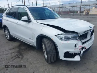 2016 BMW X5 sDrive35i with VIN 5UXKR2C55G0H43136, listed as a IAAI auction lot 41835931 with 125,751 mi miles. Bid and sale history available at carsss.com. Image 1.