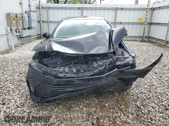 2025 Toyota Camry LE with VIN 4T1DAACK2SU569196, listed as a Copart auction lot 52728325 with Not Provided miles and Salvage Title. Bid and sale history available at carsss.com. Image 5.