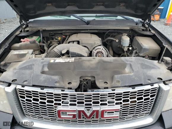 2008 GMC Sierra 1500 Work Truck with VIN 2GTEK133X81141962, listed as a Copart auction lot 82283814 with 443,977 mi miles and Salvage Title. Bid and sale history available at carsss.com. Image 11.