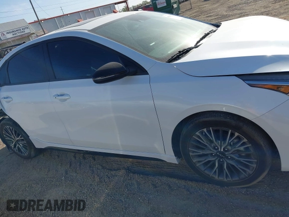 2023 Kia Forte GT-Line with VIN 3KPF54AD3PE624025, listed as a IAAI auction lot 41818361 with 26,067 mi miles. Bid and sale history available at carsss.com. Image 13.