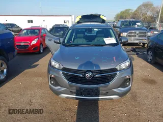 2023 Buick Encore GX Select z VIN KL4MMDS24PB151721, wystawiony jako IAAI lot #42068151 z przebiegiem 11 436 mil mil oraz . Historia ofert i sprzedaży dostępna na DreamBid. Obrazek 13.