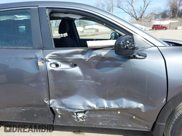 2025 Nissan Kicks S with VIN 3N8AP6BB6SL319687, listed as a IAAI auction lot 41681240 with 4,476 mi miles. Bid and sale history available at carsss.com. Image 6.