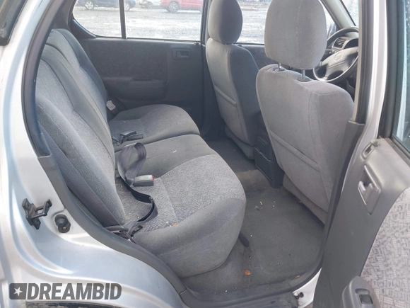 2000 Isuzu Rodeo z VIN 4S2DM58W9Y4301998, wystawiony jako IAAI lot #41265011 z przebiegiem 222 659 mil mil oraz . Historia ofert i sprzedaży dostępna na DreamBid. Obrazek 8.