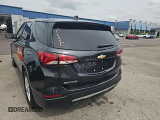 2022 Chevrolet Equinox LT z VIN 2GNAXKEV6N6147980, wystawiony jako IAAI lot #42511210 z przebiegiem 80 850 mil mil oraz . Historia ofert i sprzedaży dostępna na DreamBid. Obrazek 16.