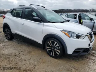 2020 Nissan Kicks SV with VIN 3N1CP5CVXLL528426, listed as a Copart auction lot 43750725 with 72,374 mi miles and Salvage Title. Bid and sale history available at carsss.com. Image 4.