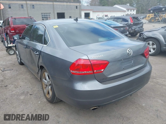 2013 Volkswagen Passat SE с VIN 1VWBP7A35DC022003, выставлен на аукционе IAAI как лот 41960412 с пробегом 243 985 миль миль и . История ставок и продаж доступна на DreamBid. Изображение 3.
