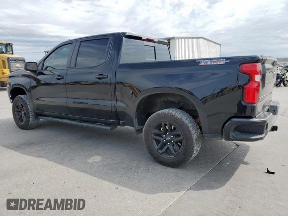2021 Chevrolet Silverado 1500 LT Trail Boss with VIN 3GCPYFEDXMG373702, listed as a Copart auction lot 50700685 with 47,272 mi miles and Salvage Title. Bid and sale history available at DreamBid. Image 2.