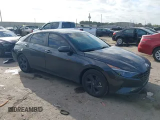 2022 Hyundai Elantra SEL z VIN 5NPLM4AG6NH070858, wystawiony jako IAAI lot #41776746 z przebiegiem 82 994 mil mil oraz . Historia ofert i sprzedaży dostępna na DreamBid. Obrazek 1.
