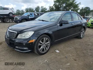 2014 Mercedes-Benz C 300 Sport с VIN WDDGF8AB4EG164545, выставлен на аукционе Copart как лот 66180525 с пробегом 159 054 миль миль и Чистый • Clean title. История ставок и продаж доступна на DreamBid. Изображение 1.