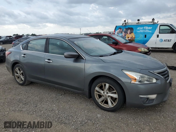 2015 Nissan Altima S with VIN 1N4AL3AP2FC183374, listed as a Copart auction lot 55767535 with 310,512 mi miles and Clean Title. Bid and sale history available at DreamBid. Image 4.