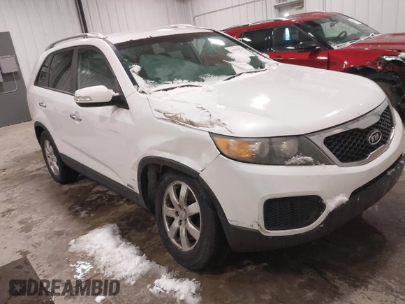 2012 Kia Sorento LX with VIN 5XYKTDA28CG217978, listed as a IAAI auction lot 41920274 with 151,978 mi miles. Bid and sale history available at carsss.com. Image 1.