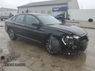 2023 Volkswagen Jetta Sport z VIN 3VWBM7BU7PM029182, wystawiony jako Copart lot #52084405 z przebiegiem 3 007 mil mil oraz Szkoda całkowita • Salvage title. Historia ofert i sprzedaży dostępna na DreamBid. Obrazek 4.