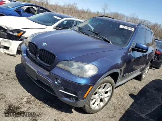 2011 BMW X5 35i with VIN 5UXZV4C55BL409215, listed as a Copart auction lot 53169885 with 166,012 mi miles and Clean Title. Bid and sale history available at carsss.com. Image 1.