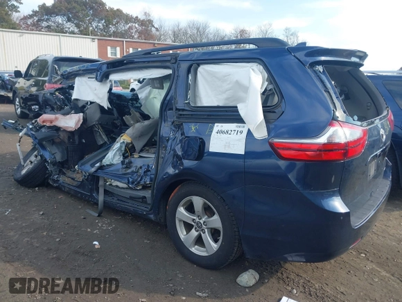 2020 Toyota Sienna LE Auto Access Seat with VIN 5TDKZ3DC5LS029855, listed as a IAAI auction lot 40682719 with Not provided miles and . Bid and sale history available at DreamBid. Image 3.