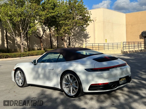 2021 Porsche 911 Carrera with VIN WP0CA2A91MS239859, listed as a Copart auction lot 54248835 with 5,700 mi miles and Non Repairable. Bid and sale history available at carsss.com. Image 4.