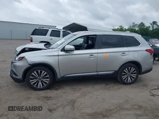 2020 Mitsubishi Outlander SE with VIN JA4AD3A39LZ034015, listed as a IAAI auction lot 42245374 with 92,992 mi miles and . Bid and sale history available at DreamBid. Image 14.