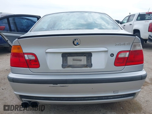 2001 BMW 3 Series 330i with VIN WBAAV53441JR78432, listed as a IAAI auction lot 41875391 with 105,050 mi miles. Bid and sale history available at carsss.com. Image 16.