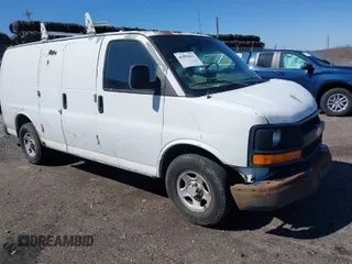 2006 Chevrolet Express Cargo Van with VIN 1GCFG15XX61261303, listed as a IAAI auction lot 41853813 with 174,363 mi miles. Bid and sale history available at carsss.com. Image 1.