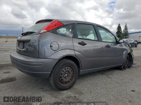 2006 Ford Focus S z VIN 1FAFP37N76W182882, wystawiony jako Copart lot #56939295 z przebiegiem 136 831 mil mil oraz Szkoda całkowita • Salvage title. Historia ofert i sprzedaży dostępna na DreamBid. Obrazek 3.
