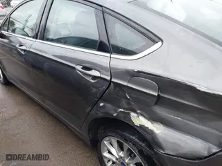 2017 Ford Fusion SE with VIN 3FA6P0H76HR326538, listed as a IAAI auction lot 41612994 with 86,319 mi miles. Bid and sale history available at carsss.com. Image 17.