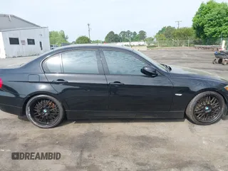 2006 BMW 3 Series 330i with VIN WBAVB33566PS19194, listed as a IAAI auction lot 42092890 with 110,426 mi miles and . Bid and sale history available at DreamBid. Image 13.