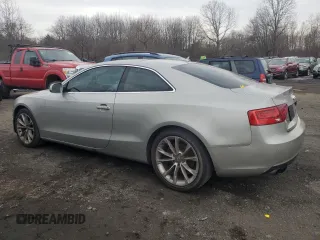 2013 Audi A5 Premium Plus z VIN WAULFAFR2DA049642, wystawiony jako Copart lot #47431375 z przebiegiem 142 413 mil mil oraz Czysty tytuł • Clean title. Historia ofert i sprzedaży dostępna na DreamBid. Obrazek 2.