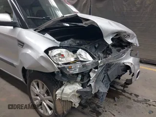 2012 Kia Soul + with VIN KNDJT2A66C7403146, listed as a IAAI auction lot 42003669 with 142,522 mi miles. Bid and sale history available at carsss.com. Image 6.
