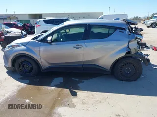 2019 Toyota C-HR XLE with VIN JTNKHMBX9K1024048, listed as a IAAI auction lot 41775374 with 38,909 mi miles. Bid and sale history available at carsss.com. Image 15.