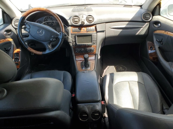 2005 Mercedes-Benz CLK 320 with VIN WDBTK65G35T046524, listed as a Copart auction lot 59342025 with 170,760 mi miles and Salvage title. Bid and sale history available at DreamBid. Image 8.