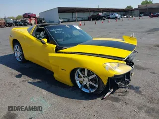 2008 Chevrolet Corvette with VIN 1G1YY26W485130695, listed as a IAAI auction lot 40267407 with 1 mi miles. Bid and sale history available at carsss.com. Image 1.