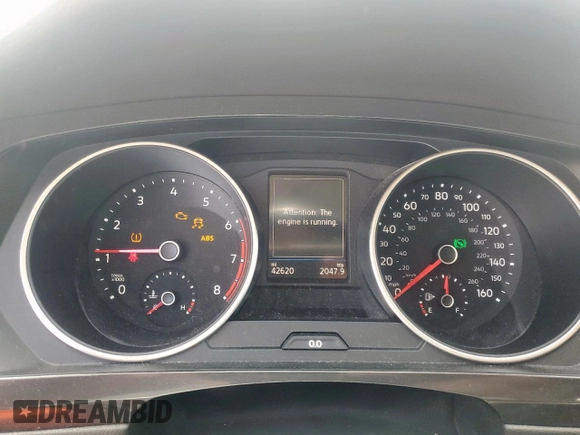 2018 Volkswagen Tiguan SEL with VIN 3VV2B7AX6JM017523, listed as a Copart auction lot 56386545 with 42,620 mi miles and Salvage title. Bid and sale history available at DreamBid. Image 9.