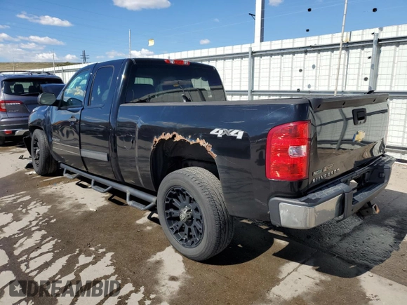 2011 Chevrolet Silverado 1500 LT with VIN 1GCRKSE37BZ435001, listed as a Copart auction lot 52334585 with Not Provided miles and Non Repairable. Bid and sale history available at DreamBid. Image 2.