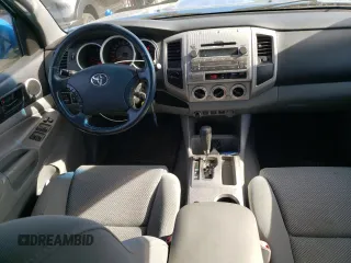 2009 Toyota Tacoma z VIN 3TMMU52N29M010275, wystawiony jako Copart lot #55341095 z przebiegiem 85 319 mil mil oraz Czysty tytuł • Clean title. Historia ofert i sprzedaży dostępna na DreamBid. Obrazek 8.