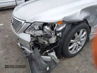 2008 Lexus LS 460 with VIN JTHBL46F185068226, listed as a IAAI auction lot 42068711 with 211,526 mi miles and . Bid and sale history available at DreamBid. Image 6.