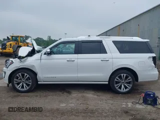 2020 Ford Expedition Max Platinum z VIN 1FMJK1MT1LEB00801, wystawiony jako IAAI lot #42441525 z przebiegiem 40 193 mil mil oraz . Historia ofert i sprzedaży dostępna na DreamBid. Obrazek 14.