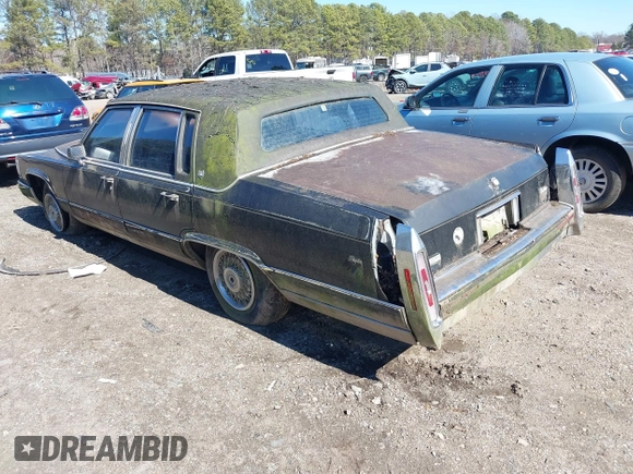 1992 Cadillac Brougham z VIN 1G6DW5477NR703007, wystawiony jako IAAI lot #41570312 z przebiegiem 106 453 mil mil oraz . Historia ofert i sprzedaży dostępna na DreamBid. Obrazek 3.