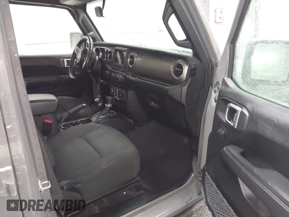2019 Jeep Wrangler Unlimited Sahara with VIN 1C4HJXEG9KW656454, listed as a IAAI auction lot 41648236 with 75,403 mi miles and . Bid and sale history available at DreamBid. Image 5.