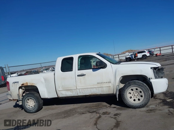 2010 Chevrolet Silverado 1500 LS with VIN 1GCSKREA2AZ131694, listed as a IAAI auction lot 41690369 with Not Provided miles and . Bid and sale history available at DreamBid. Image 13.